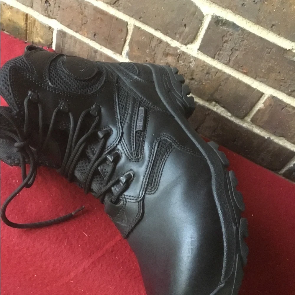 Men's Black Lace-Up Work Boots - Rugged Comfort